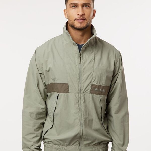Men's Spire Valley™ Windbreaker Thumbnail